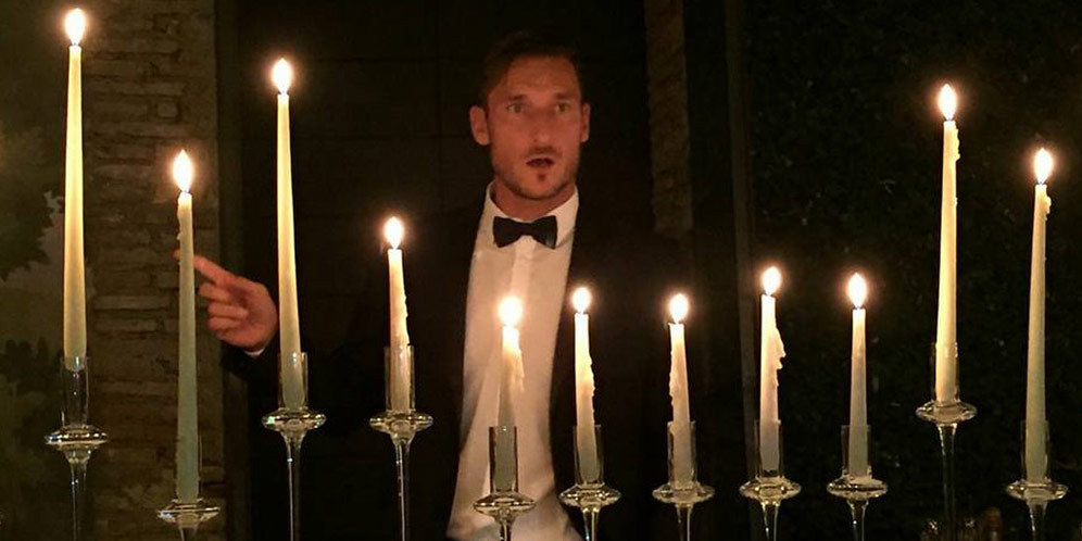Galeri: Pesta Ulang Tahun ke-40 Francesco Totti Galeri: Pesta Ulang Tahun ke-40 Francesco Totti
