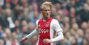 Dolberg: Tak Ada Alasan untuk Takut MU Dolberg: Tak Ada Alasan untuk Takut MU