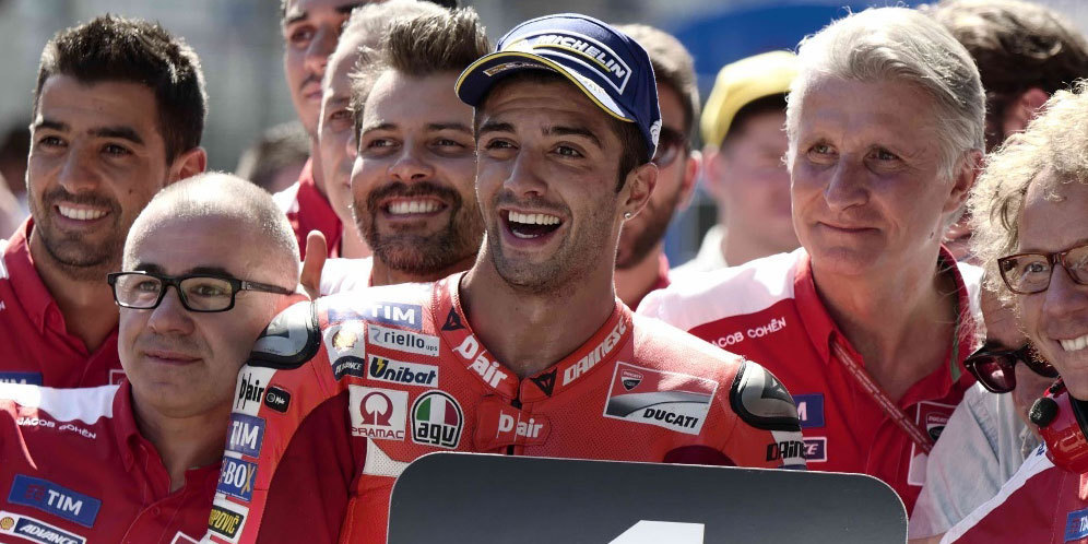 Andrea Iannone dan Paolo Ciabatti (kanan) (c) Ducati