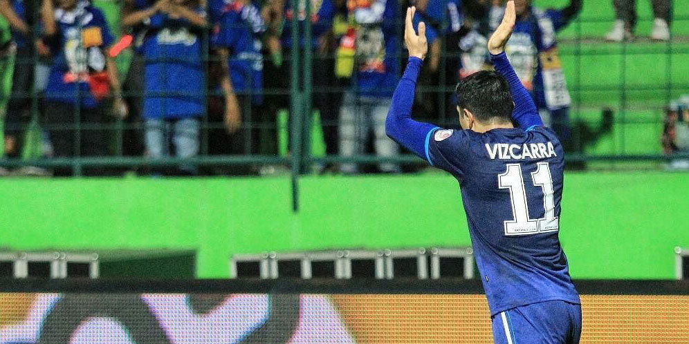 Kalahkan PSM, Arema Cronus Kudeta Sriwijaya FC
