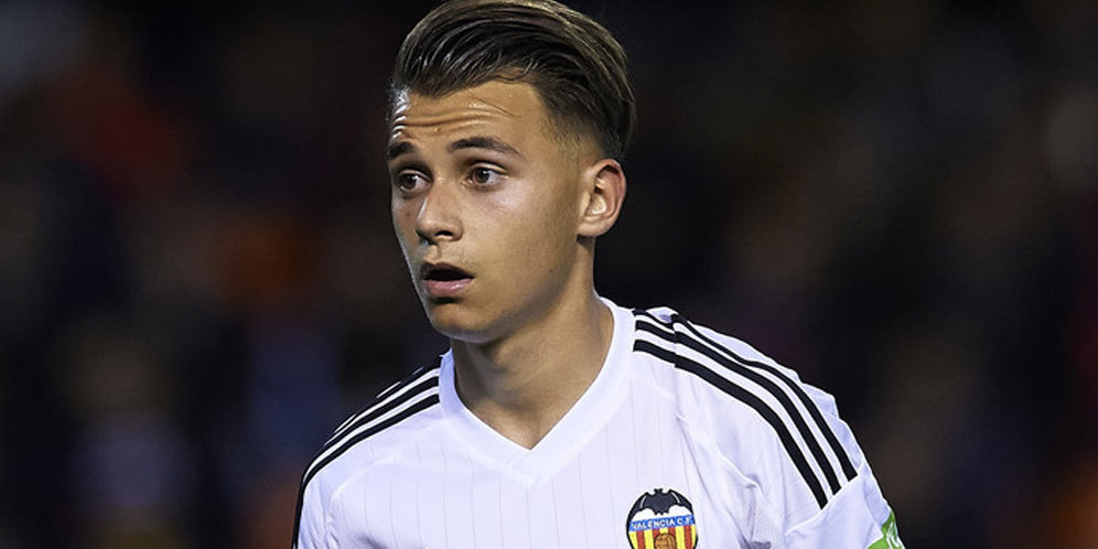 Agen Benarkan MU Tawar Gelandang Muda Valencia Ini Agen Benarkan MU Tawar Gelandang Muda Valencia Ini