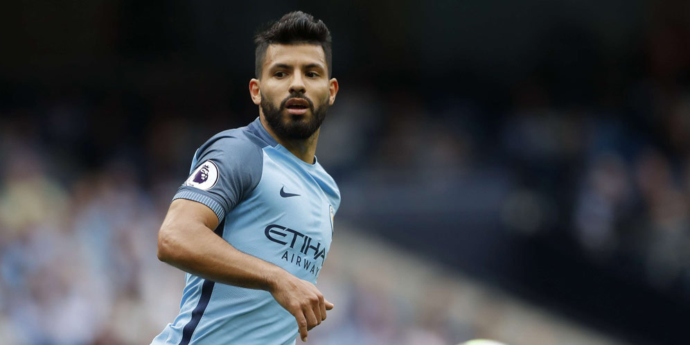 Gol Gundogan, Aguero Mengaku Sentuh Bola dengan Tangan Gol Gundogan, Aguero Mengaku Sentuh Bola dengan Tangan