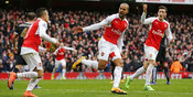 Lauren: Arsenal Bisa Telikung Posisi Chelsa Lauren: Arsenal Bisa Telikung Posisi Chelsa
