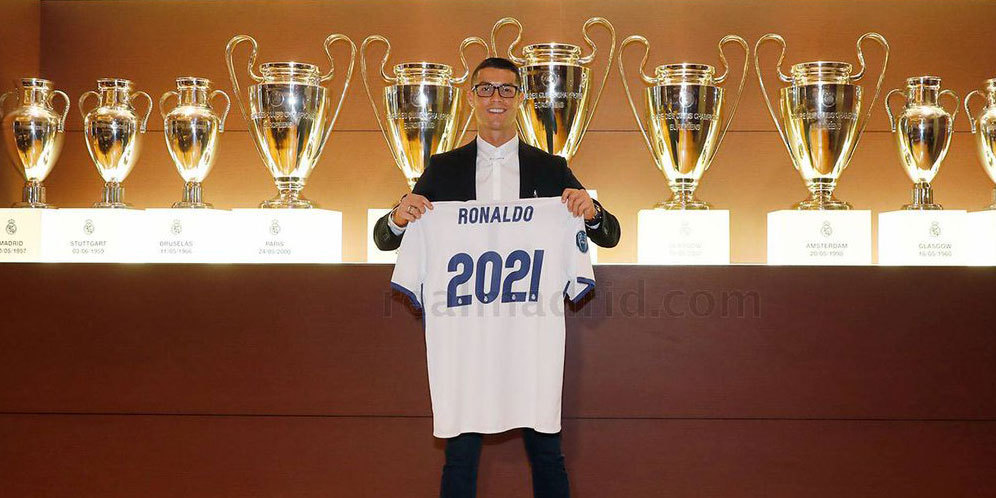 'Ronaldo Bisa Bermain Sampai Usia 41' 'Ronaldo Bisa Bermain Sampai Usia 41'