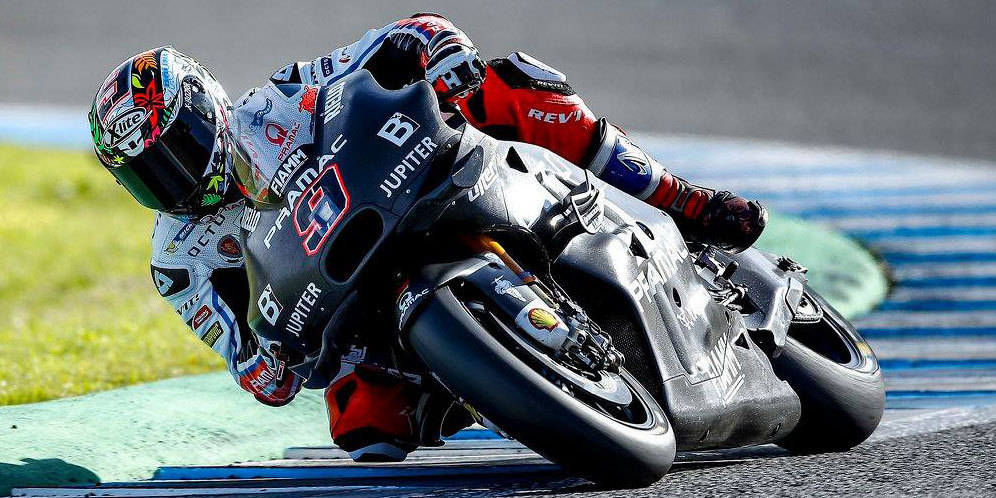 Danilo Petrucci di atas Desmosedici GP17. (c) Pramac Racing