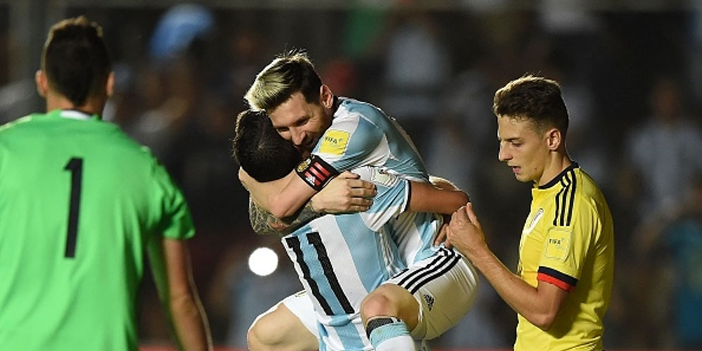 Aksi Ajaib Messi Buat Argentina Tundukkan Kolombia Aksi Ajaib Messi Buat Argentina Tundukkan Kolombia