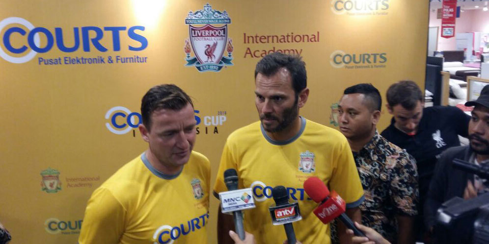 Smicer Dukung Gerrard Pulang ke Liverpool Smicer Dukung Gerrard Pulang ke Liverpool