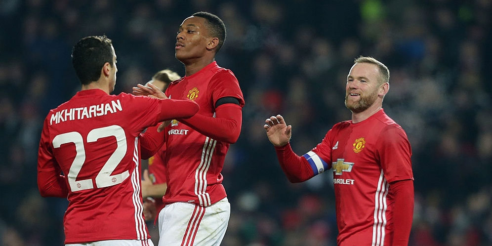 Martial Selalu Coba Balas Pesan Suporter Martial Selalu Coba Balas Pesan Suporter