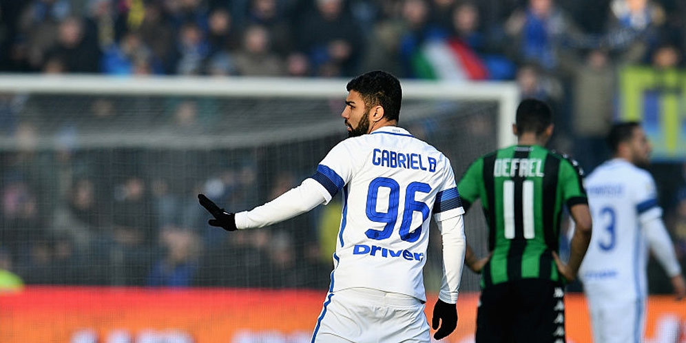 Gabigol vs Sassuolo, 4 Menit 1 Kartu Kuning Gabigol vs Sassuolo, 4 Menit 1 Kartu Kuning