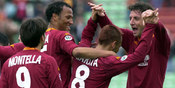 Gol Indah Roma di Friuli: Montella, Nakata, Totti Gol Indah Roma di Friuli: Montella, Nakata, Totti