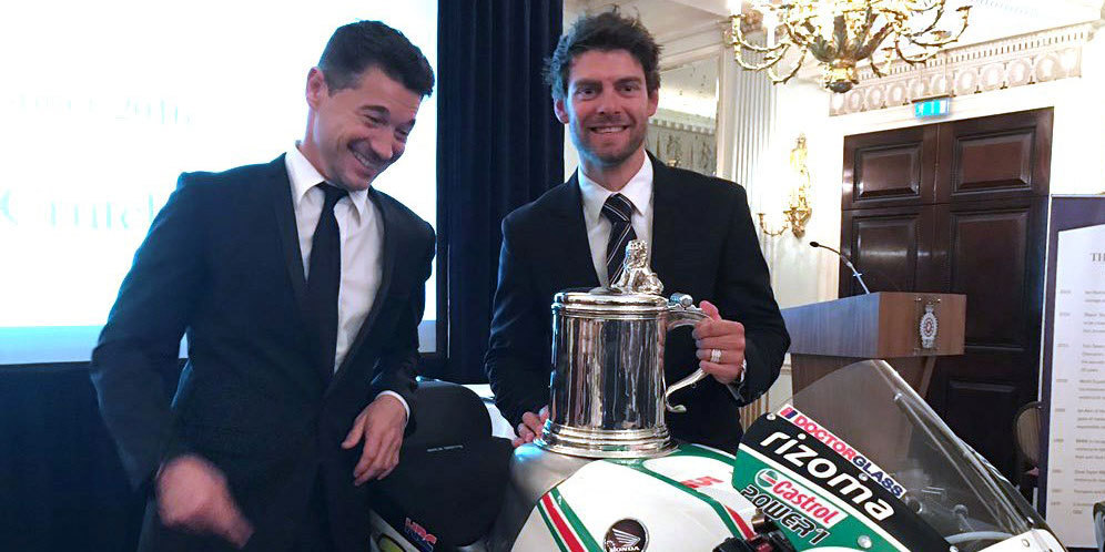 Cal Crutchlow Dianugerahi Penghargaan Torrens Trophy Cal Crutchlow Dianugerahi Penghargaan Torrens Trophy