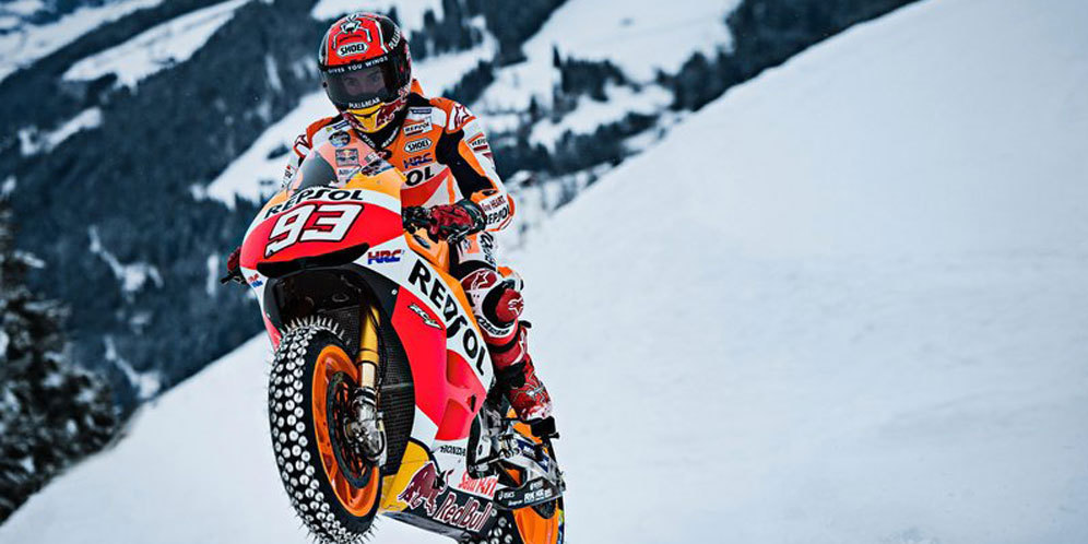 Red Bull Rilis Video Marquez 'Main Ski' di Atas Motor MotoGP Red Bull Rilis Video Marquez 'Main Ski' di Atas Motor MotoGP