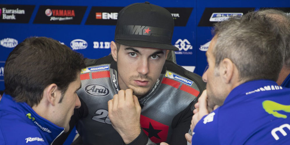 Maverick Vinales Pamer Helm Baru untuk MotoGP 2017 Maverick Vinales Pamer Helm Baru untuk MotoGP 2017