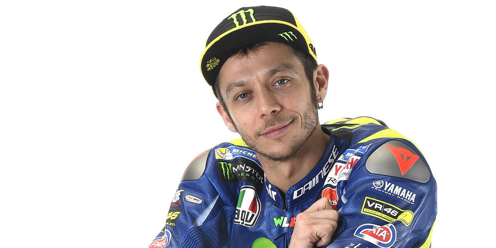 Lanjutkan Tradisi, Rossi Kenakan Helm Spesial di Sepang Lanjutkan Tradisi, Rossi Kenakan Helm Spesial di Sepang