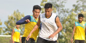 Arema FC Ikhlas Tiga Pemainnya Seleksi Timnas Arema FC Ikhlas Tiga Pemainnya Seleksi Timnas