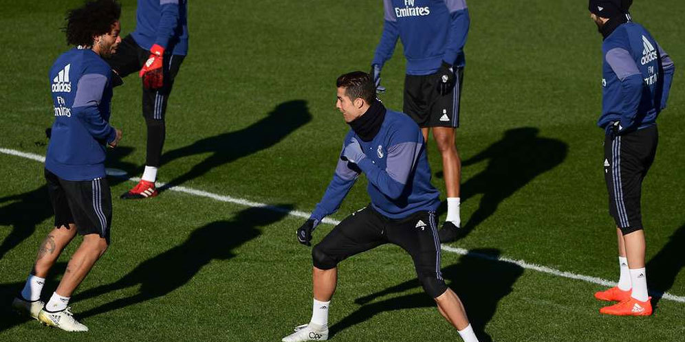 Nutmeg Casemiro Perdaya Ronaldo, Marcelo Girang Bukan Main Nutmeg Casemiro Perdaya Ronaldo, Marcelo Girang Bukan Main