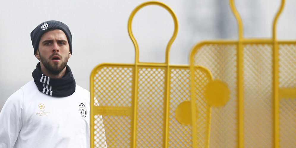 Pjanic: Barcelona Kuat, Tapi Juventus Terus Berkembang Pjanic: Barcelona Kuat, Tapi Juventus Terus Berkembang