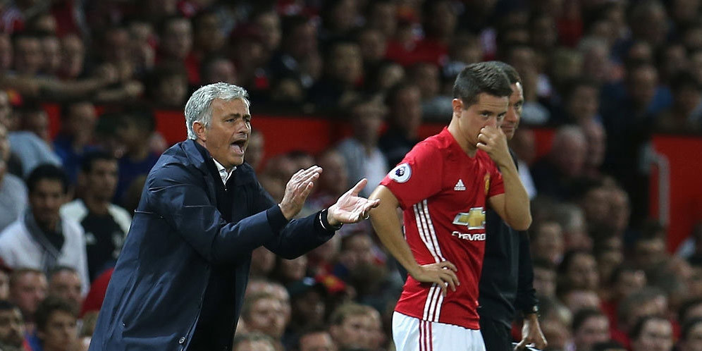 Jose Mourinho dan Ander Herrera
