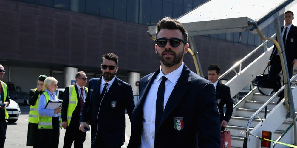 Ventura Angkat Suara Terkait Kepergian Barzagli Dari Skuat Italia Ventura Angkat Suara Terkait Kepergian Barzagli Dari Skuat Italia