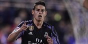 Gol Scissor Kick Spektakuler James di Latihan Real Madrid Gol Scissor Kick Spektakuler James di Latihan Real Madrid