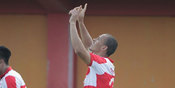 Persipura Waspadai Peter Odemwingie Persipura Waspadai Peter Odemwingie