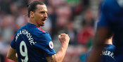 Tak Ada Ibrahimovic di Tim Terbaik Premier League 2016/17 Tak Ada Ibrahimovic di Tim Terbaik Premier League 2016/17