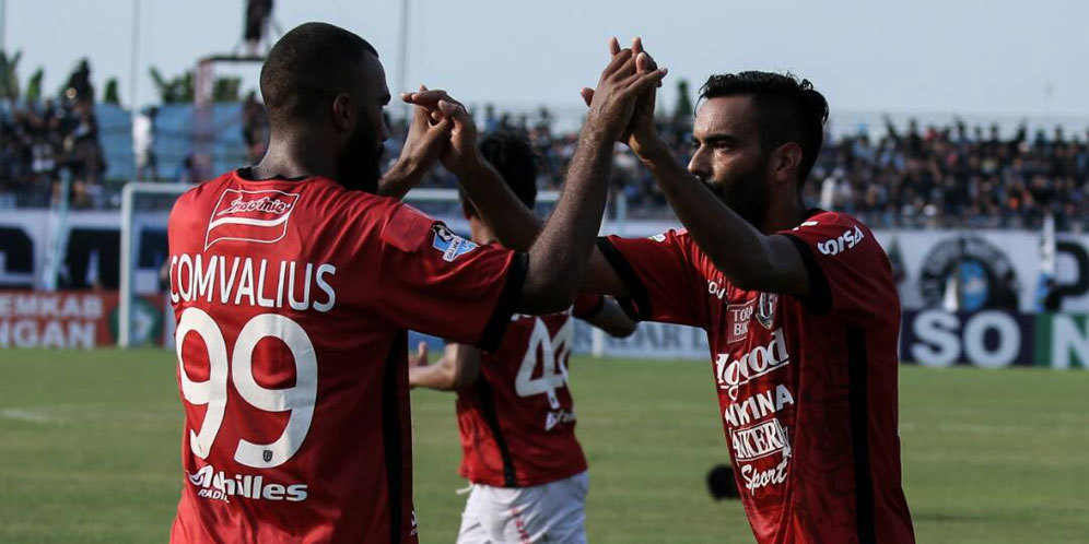 Penalti Flores Bawa Bali United Permalukan Persela Penalti Flores Bawa Bali United Permalukan Persela
