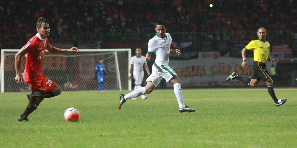 Evan Dimas dan Hamsamu Masuk Daftar Pemain Timnas U-22 Lagi Evan Dimas dan Hamsamu Masuk Daftar Pemain Timnas U-22 Lagi