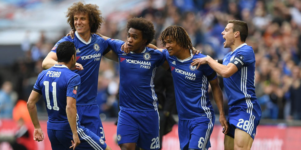 Nathan Ake dan pemain Chelsea