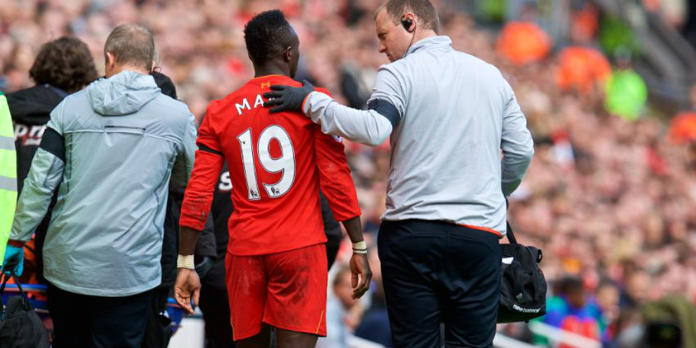 Mane Kemungkinan Besar Absen Sampai Akhir Musim Mane Kemungkinan Besar Absen Sampai Akhir Musim