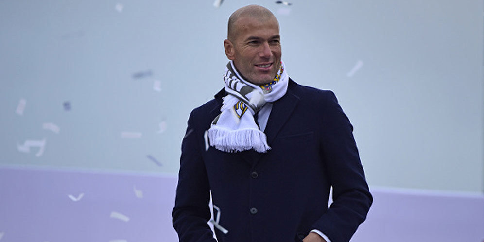 Domenech: Zidane Akan Samai Mourinho Domenech: Zidane Akan Samai Mourinho
