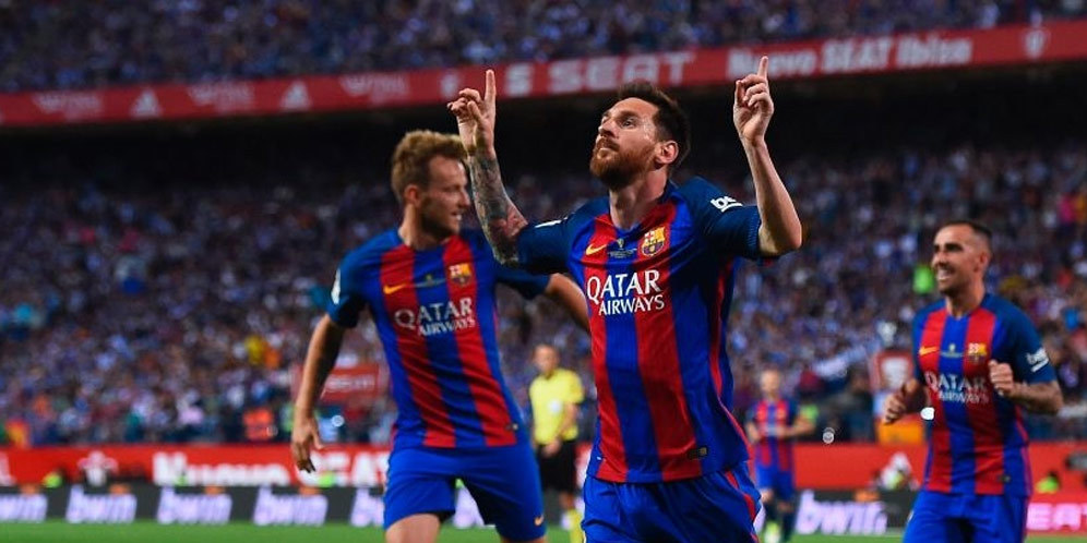 Enrique: Messi Adalah Alien Enrique: Messi Adalah Alien