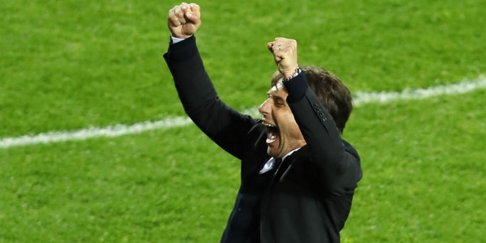Holland: Conte Akan Bertahan di Chelsea Holland: Conte Akan Bertahan di Chelsea