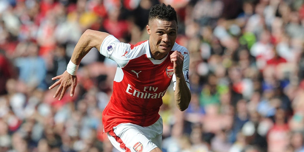 Gibbs: Formasi Tiga Bek Bagus Untuk Arsenal Gibbs: Formasi Tiga Bek Bagus Untuk Arsenal