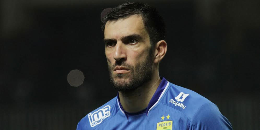 Djanur Sudah Siapkan Pengganti Vujovic Djanur Sudah Siapkan Pengganti Vujovic