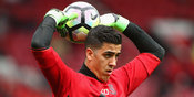 Kiper MU Jadi Rebutan Tiga Raksasa Portugal Kiper MU Jadi Rebutan Tiga Raksasa Portugal