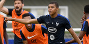 Pangeran Albert: Monaco Tak Boleh Kehilangan Mbappe Pangeran Albert: Monaco Tak Boleh Kehilangan Mbappe