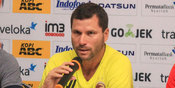 SFC Akui Diuntungkan dengan Absennya The Jakmania SFC Akui Diuntungkan dengan Absennya The Jakmania