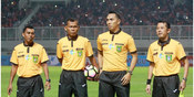 Simulasi Gaji Wasit Liga 1: Musim Lalu Iwan Sukoco Dapat Rp130 Juta dan Fariq Hitaba Rp100 Juta