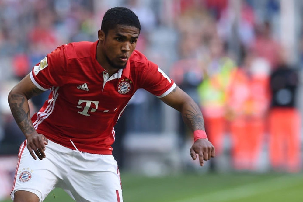 Douglas Costa, Dribbler 35 Juta Euro Douglas Costa, Dribbler 35 Juta Euro