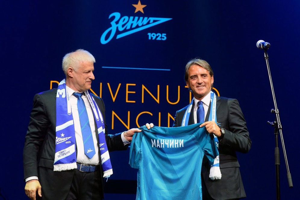 Foto: Presentasi Roberto Mancini Pelatih Baru Zenit Foto: Presentasi Roberto Mancini Pelatih Baru Zenit