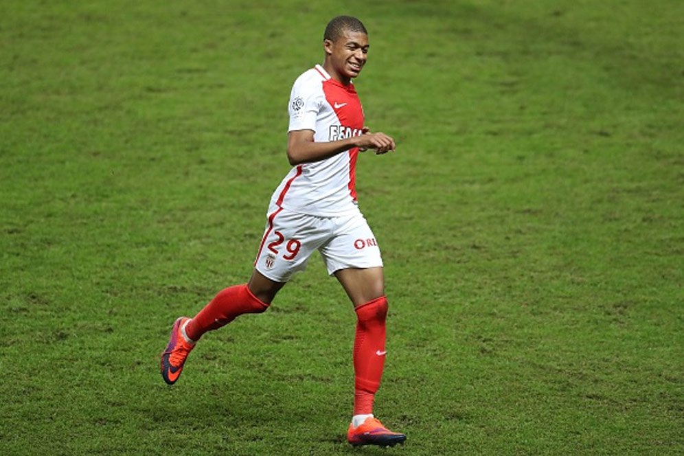 Barcelona Akan Datangkan Mbappe Barcelona Akan Datangkan Mbappe