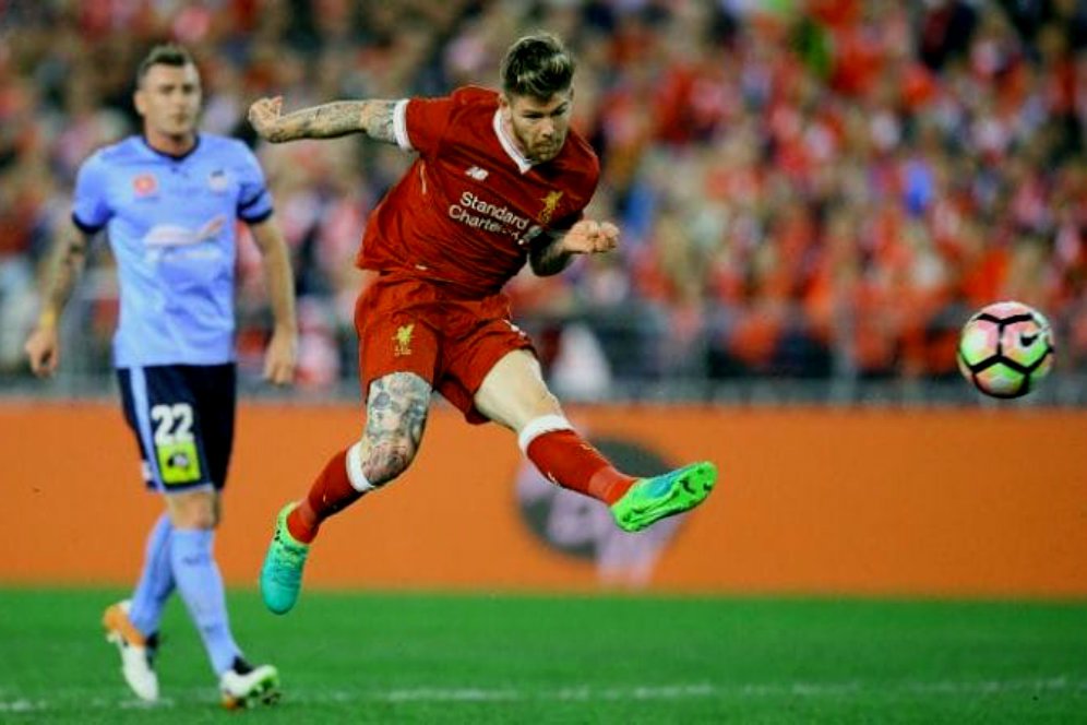 Liverpool Tolak Tawaran Napoli Untuk Moreno Liverpool Tolak Tawaran Napoli Untuk Moreno