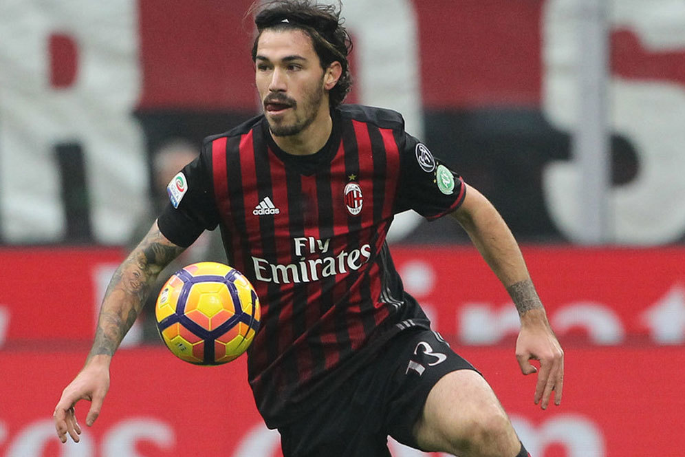 Romagnoli: Pemain Milan Akan Beri Bukti Layak Bela Rossoneri Romagnoli: Pemain Milan Akan Beri Bukti Layak Bela Rossoneri