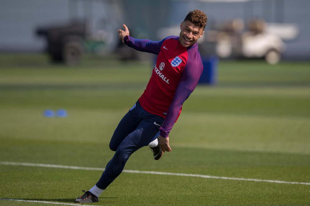 Chamberlain: Inggris Bisa Lakukan Sesuatu yang Spesial Chamberlain: Inggris Bisa Lakukan Sesuatu yang Spesial