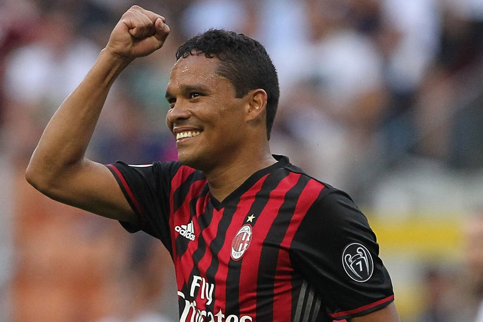 Tinggalkan Milan, Bacca Buka Pintu Menuju PSG Tinggalkan Milan, Bacca Buka Pintu Menuju PSG