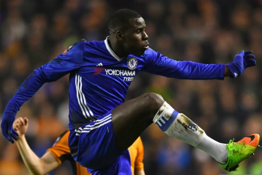 Zouma Akan Bicara dengan Stoke dan West Brom Zouma Akan Bicara dengan Stoke dan West Brom