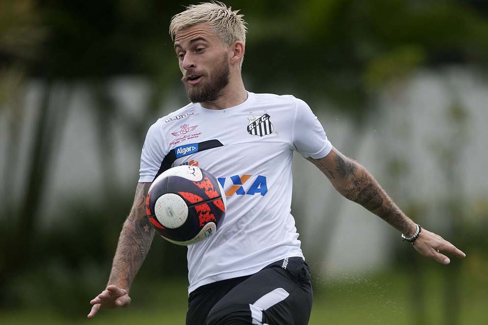 Lucas Lima Belum Capai Kesepakatan Dengan Barcelona Lucas Lima Belum Capai Kesepakatan Dengan Barcelona