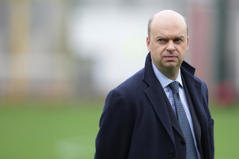 Fassone Pastikan Milan Belum Berhenti Datangkan Pemain Fassone Pastikan Milan Belum Berhenti Datangkan Pemain