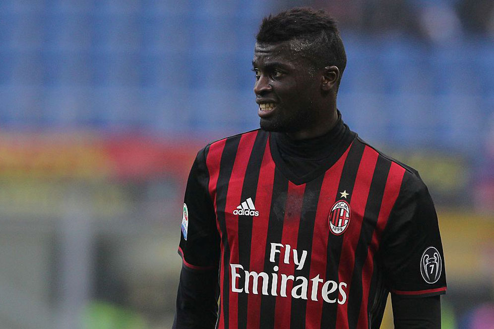 Niang Tolak Everton demi Arsenal Niang Tolak Everton demi Arsenal